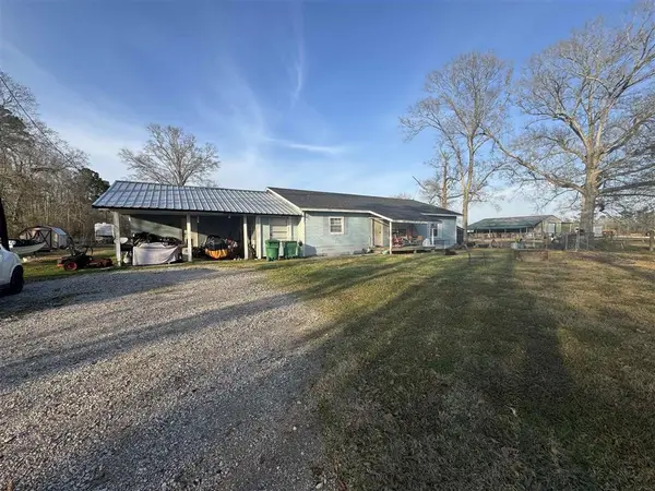 1924 Berry Road, Vinton, LA 70668