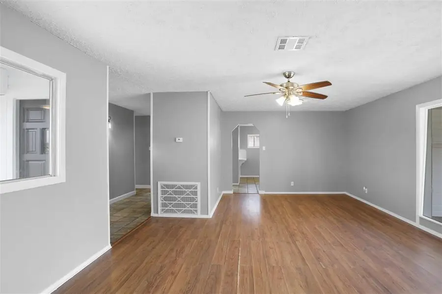 1015 Paris Street, Lake Charles, LA 70605 - #3