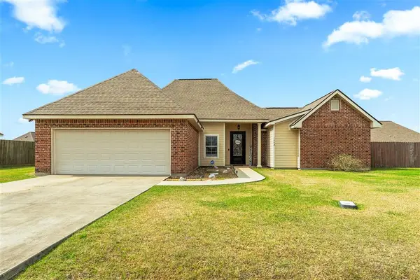 104 Maple Street, Iowa, LA 70647