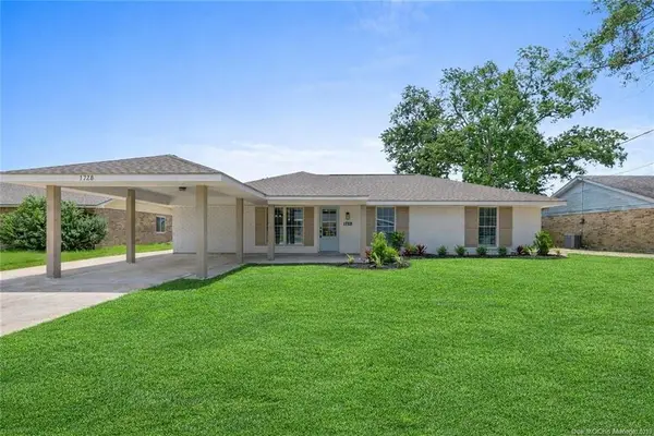 1728 Myrtle Street, Westlake, LA 70669