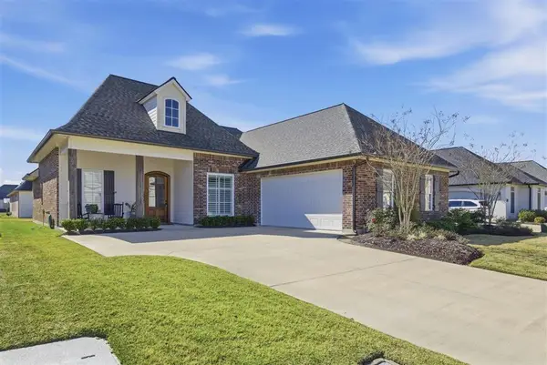 3751 Willow Lake Drive, Lake Charles, LA 70605