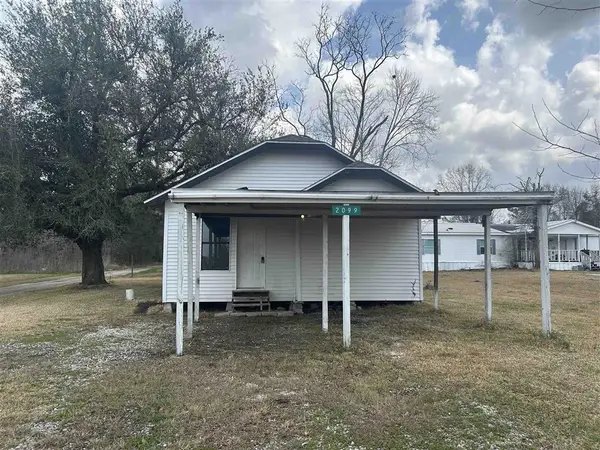 2099 Claude Hebert Road, Lake Charles, LA 70615