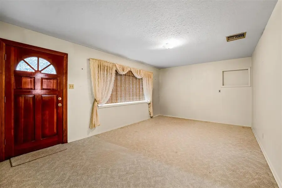 2439 Oaklawn, Lake Charles, LA 70605 - #2