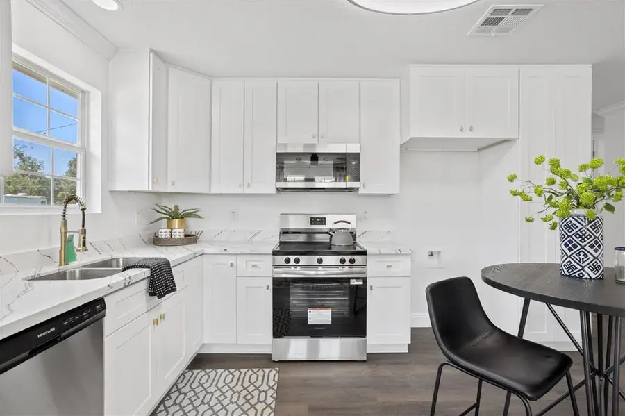 2131 Linda Drive, Westlake, LA 70669 - #2