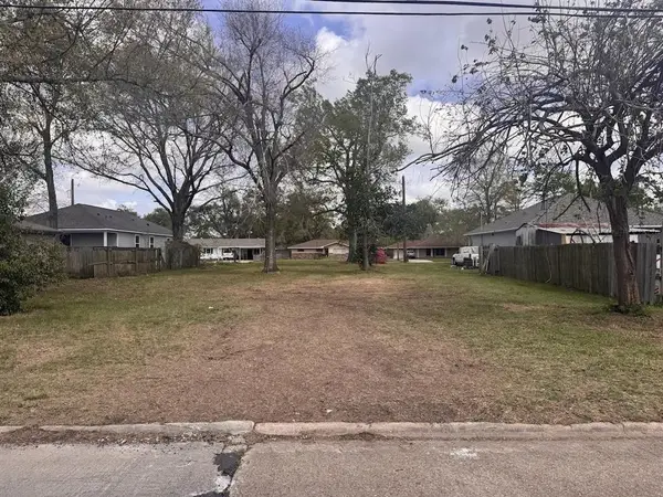 3906 Swanee Street, Lake Charles, LA 70601