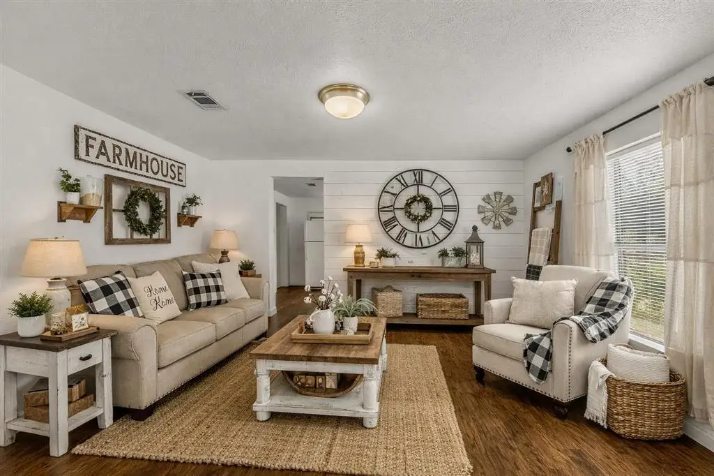 325 N Blake St, Lake Charles, LA 70601 - #1