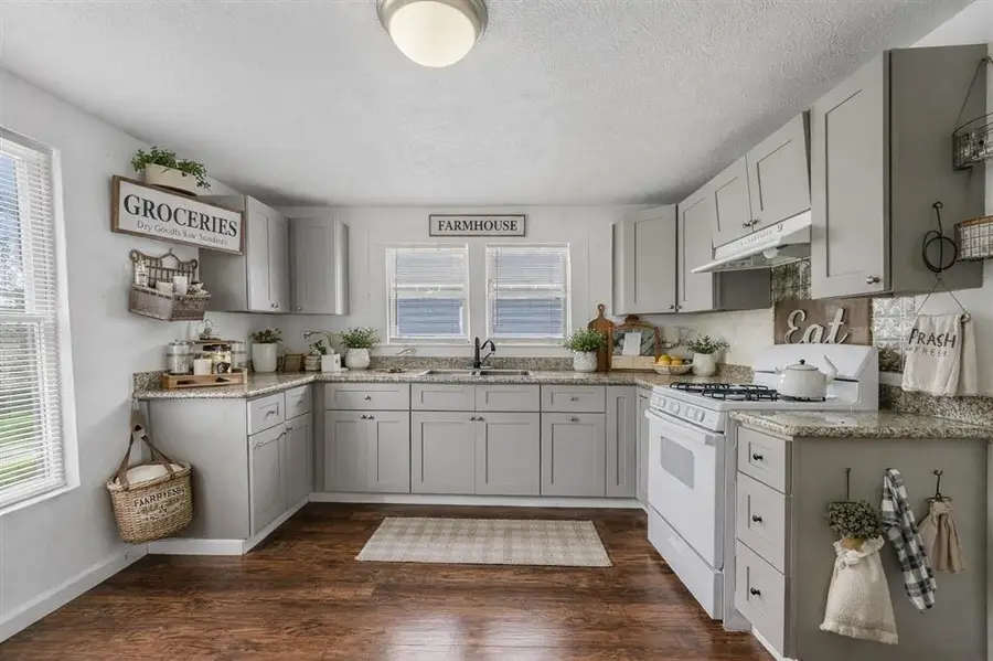 325 N Blake St, Lake Charles, LA 70601 - #2