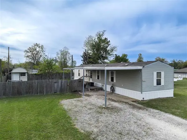 2737 Oliver Road, Westlake, LA 70669