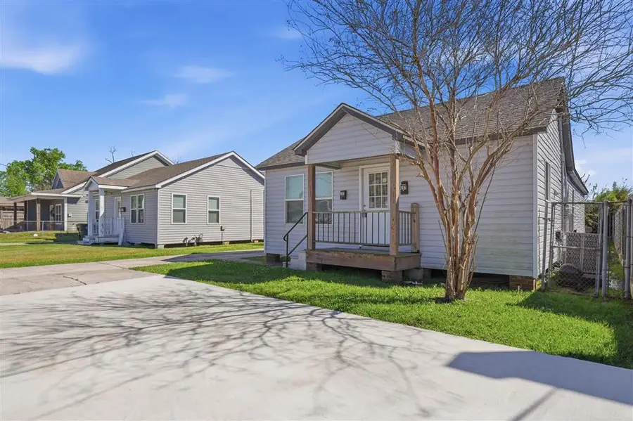 237 Lucille St Street, Lake Charles, LA 70601 - #2