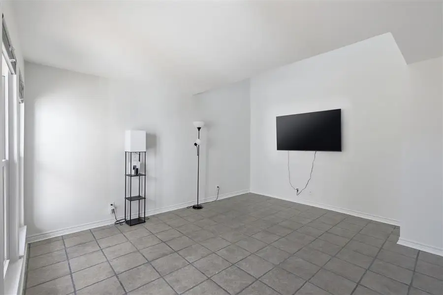 1020 W Mcnesse Street W #10 B, Lake Charles, LA 70605 - #3