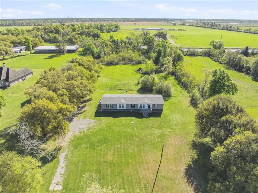 2038 N Beglis Parkway N, Sulphur, LA 70663 - #2