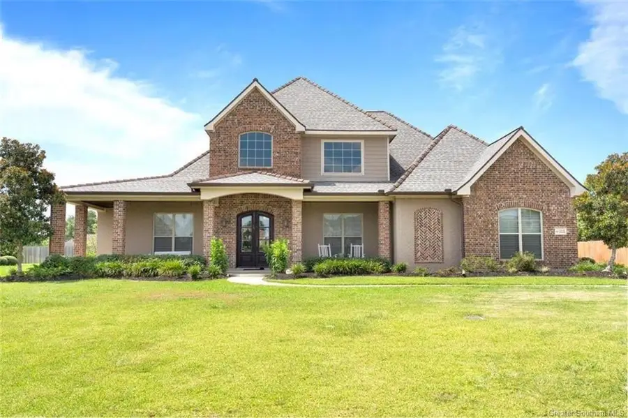 2215 Longue Vue Drive, Lake Charles, LA 70605 - #2