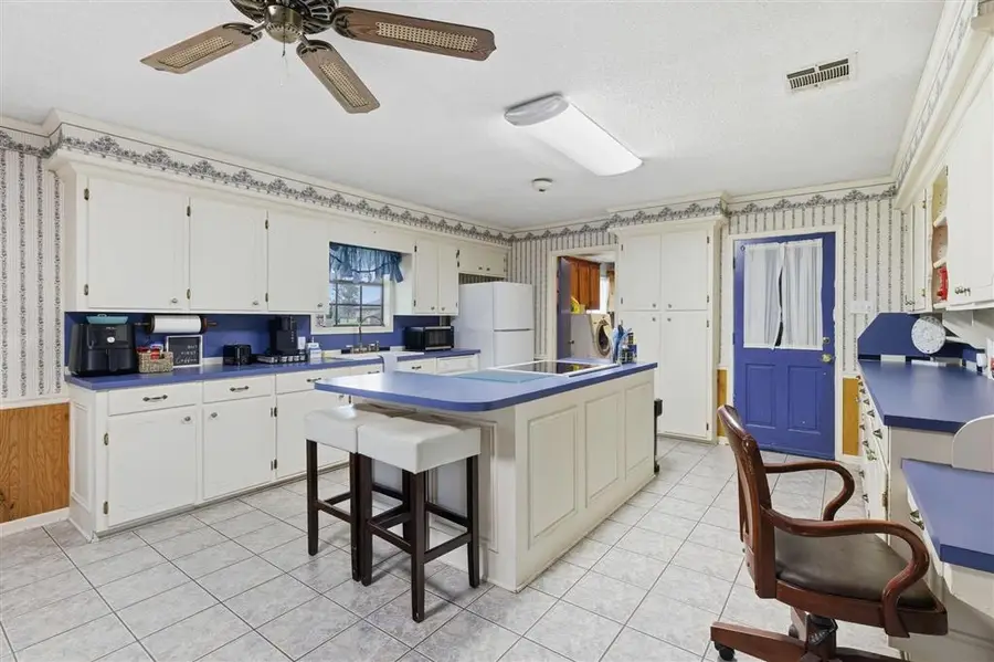 1240 Pine Hill Road, Lake Charles, LA 70605 - #3