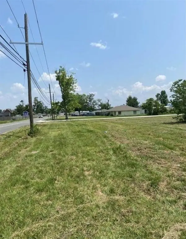 628 S Post Oak Road S, Sulphur, LA 70663 - #1