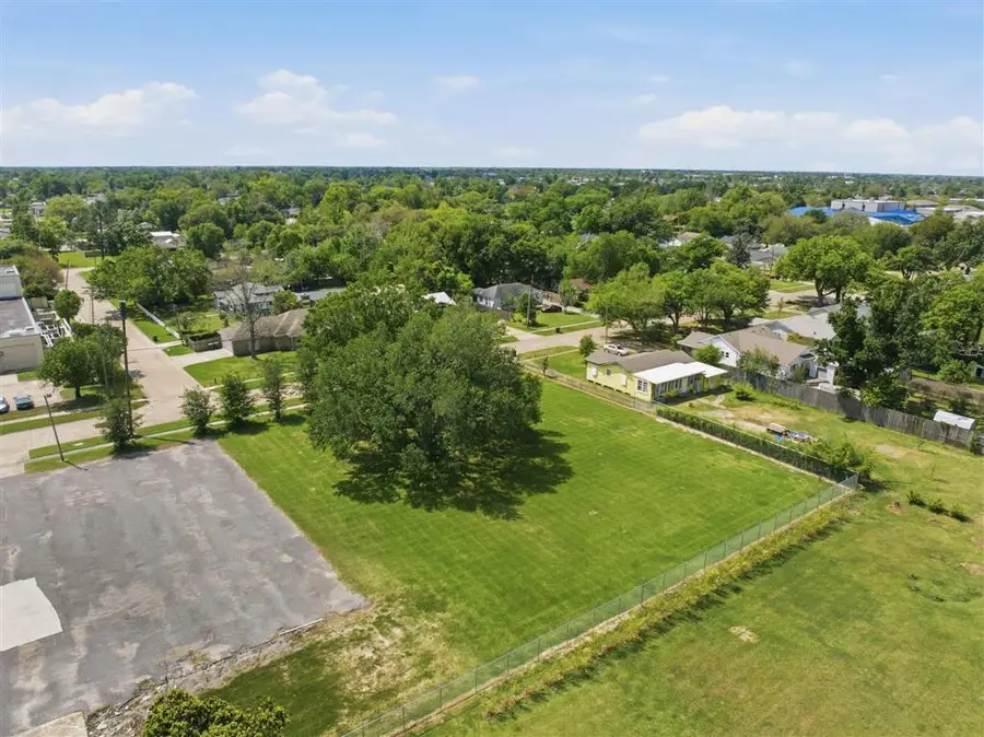 W Claude Street W, Lake Charles, LA 70605 - #3