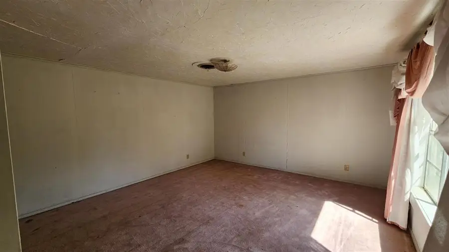 945 Myrtle Street, Dequincy, LA 70633 - #3