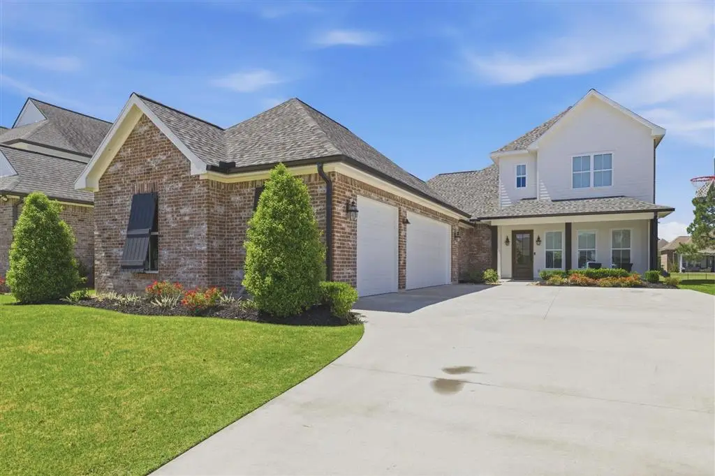 5842 Weeping Willow Drive, Lake Charles, LA 70605 - #1