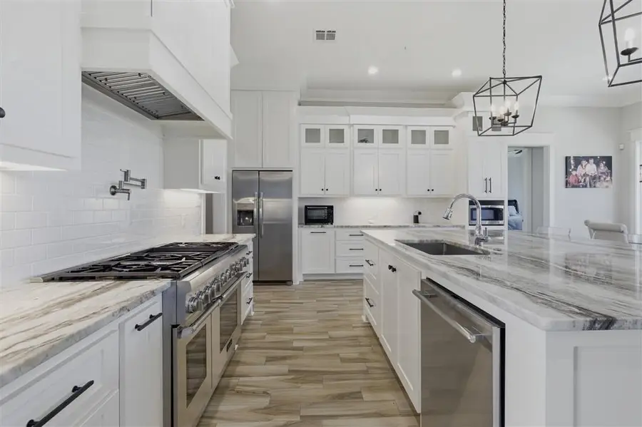 5842 Weeping Willow Drive, Lake Charles, LA 70605 - #3