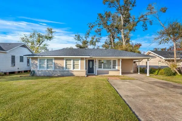 606 W Lagrange Street W, Lake Charles, LA 70605
