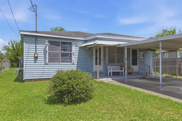 903 14th Street, Lake Charles, LA 70601