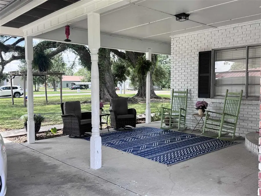 209 Pine Street, Iota, LA 70543 - #3