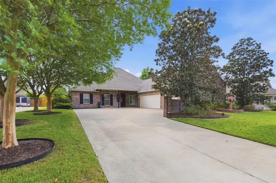2733 Rue Calais Drive, Lake Charles, LA 70605 - #3
