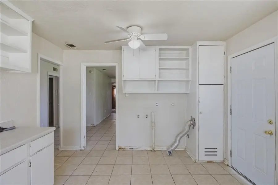 2334 S Roosevelt Street S, Lake Charles, LA 70607 - #3