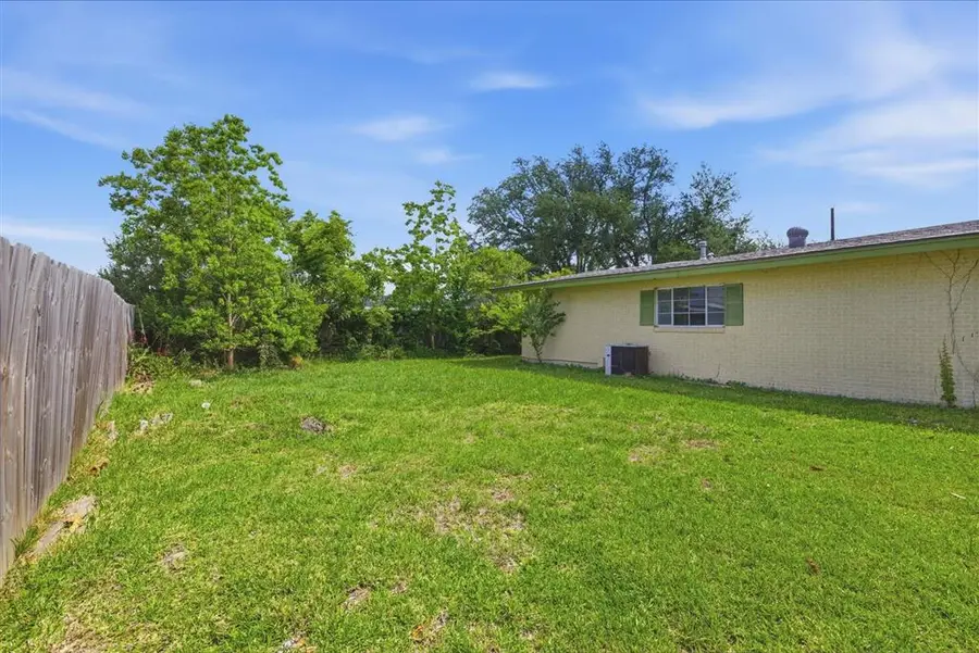 2224 Clooney Street, Lake Charles, LA 70601 - #3