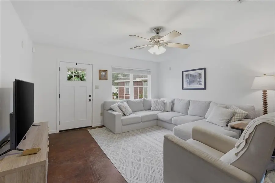 168 Summerwood Drive, Sulphur, LA 70663 - #3