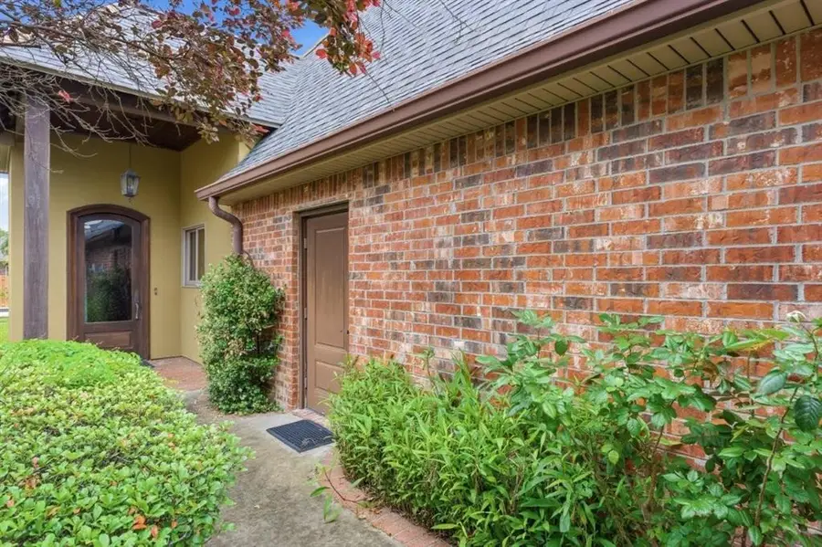 926 Carondelet Street, Lake Charles, LA 70605 - #3