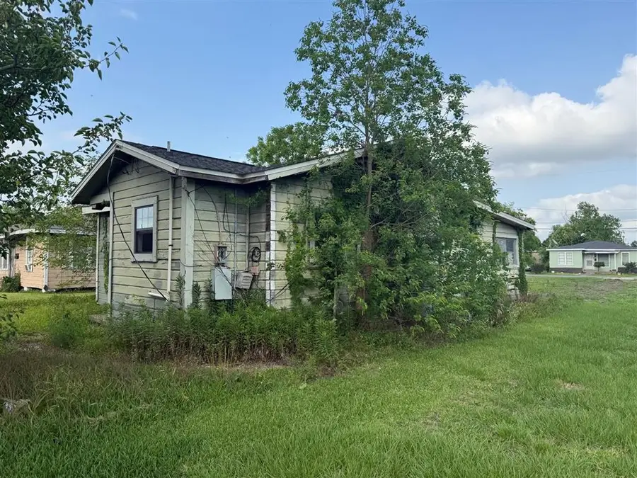 201 Fry Street, Lake Charles, LA 70601 - #3
