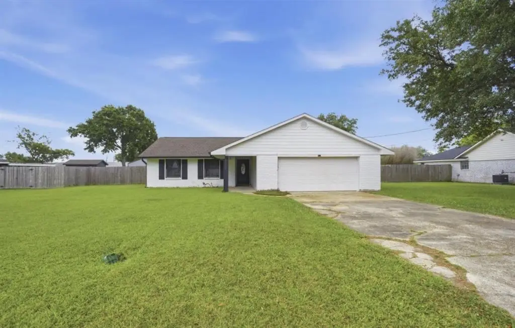 6519 Meadow Ridge Lane, Lake Charles, LA 70605 - #1