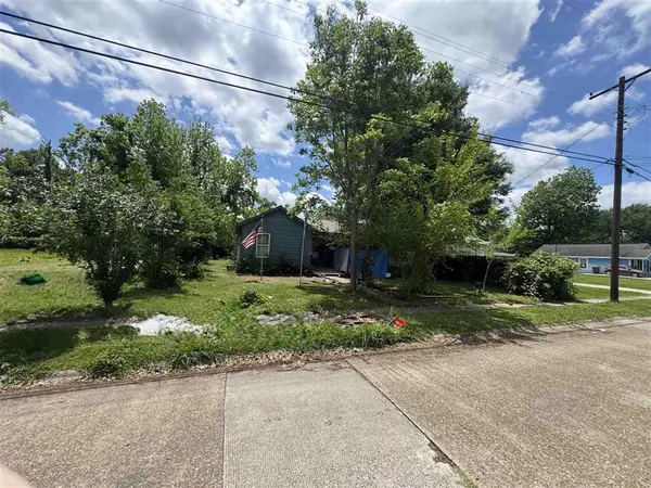 922 Gulf Street, Lake Charles, LA 70601