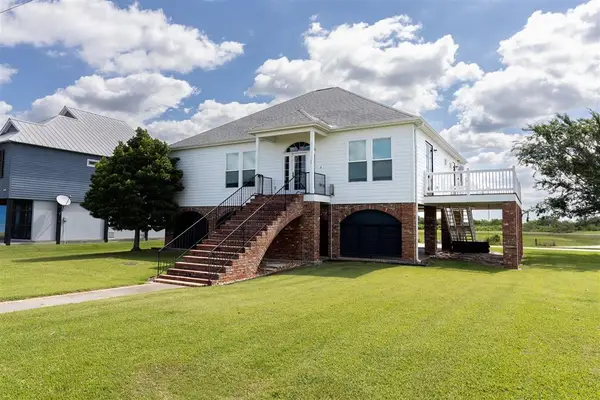 102 Sandpiper Lane, Lake Charles, LA 70607