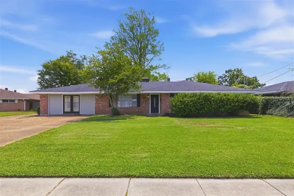 563 Jefferson Drive, Lake Charles, LA 70605