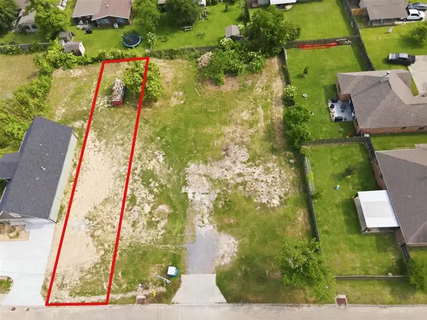 909 W Sale Road W, Lake Charles, LA 