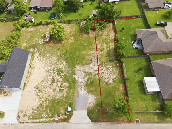 921 W Sale Road W, Lake Charles, LA 