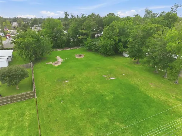 Rhua Drive, Sulphur, LA 70663
