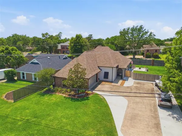 4148 Weaver Road, Lake Charles, LA 70605