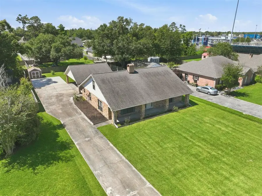 2007 Nicholas Street, Lake Charles, LA 70605 - #2