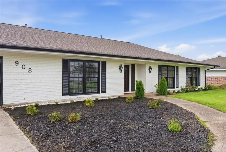 908 Henrietta Lane, Lake Charles, LA 70605 - #3