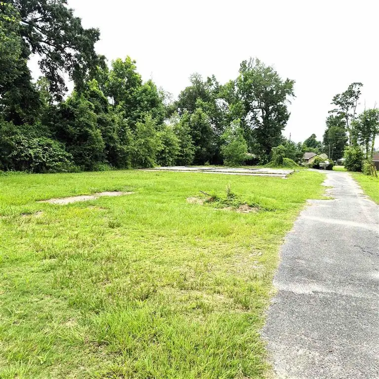 2031 Pin Oak Street, Lake Charles, LA 70605 - #1