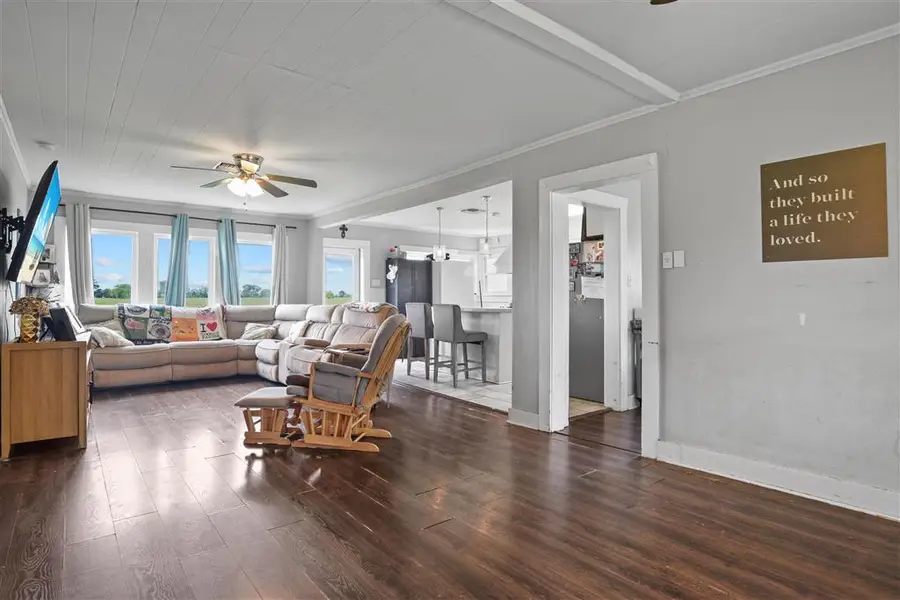 105 Plank Street, Welsh, LA 70591 - #3