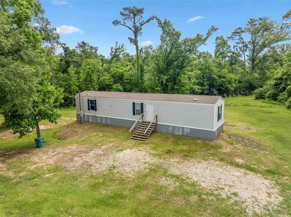 1096 Highway 389, Dequincy, LA 70633