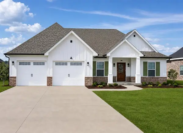 1450 Rivers Court, Lake Charles, LA 70611