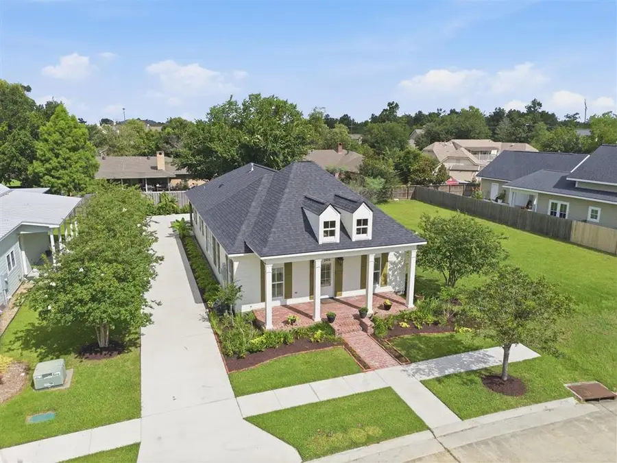 2106 Saint Patrick Avenue, Lake Charles, LA 70601 - #2
