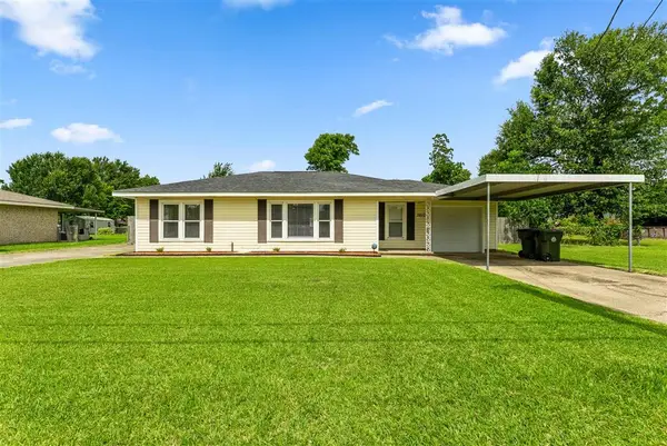3810 Harvard Street, Lake Charles, LA 70607
