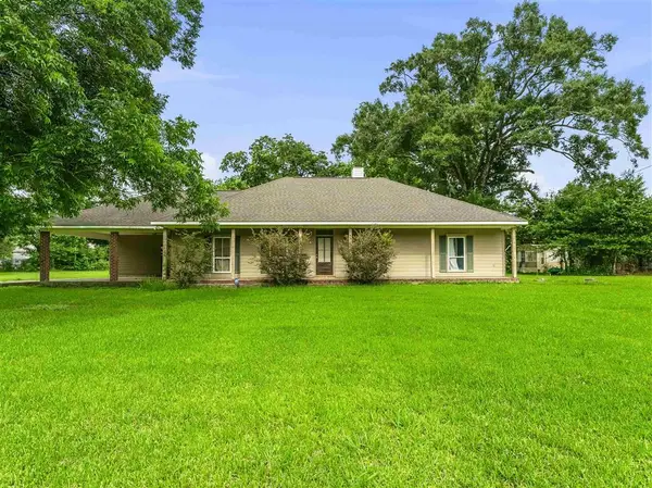 6521 Woodlawn Rd Road, Maurice, LA 70555