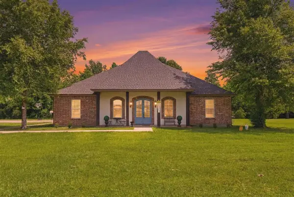 124 Wallace Ellender Road, Dequincy, LA 70633