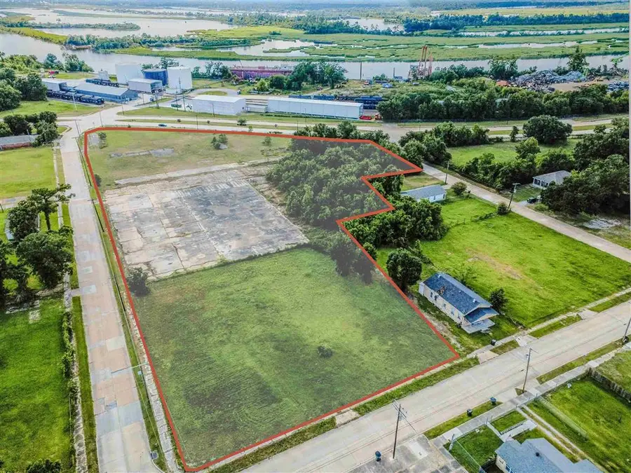 1215 Gieffers Street, Lake Charles, LA 70601 - #2